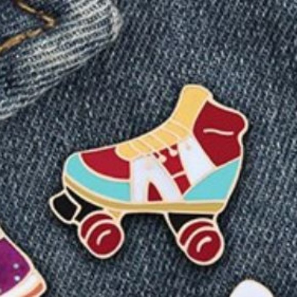 Cute4less2012 Jewelry - Retro Roller Skate Pin Brooch